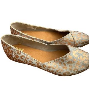 NEW Toms Shoes Women 9 Rose Cheetah Slip On
